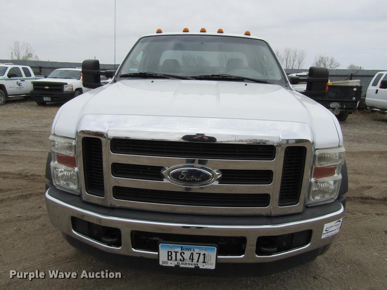 image for item DF3751 2009 Ford F550 SuperCab truck cab and chassis