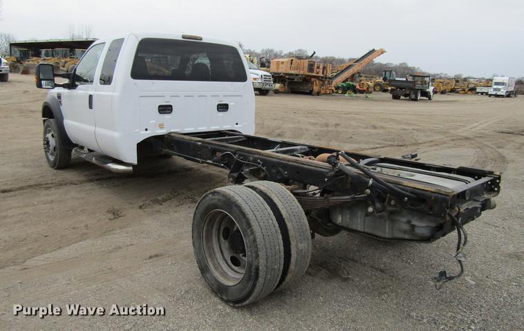 image for item DF3751 2009 Ford F550 SuperCab truck cab and chassis