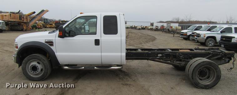 image for item DF3751 2009 Ford F550 SuperCab truck cab and chassis