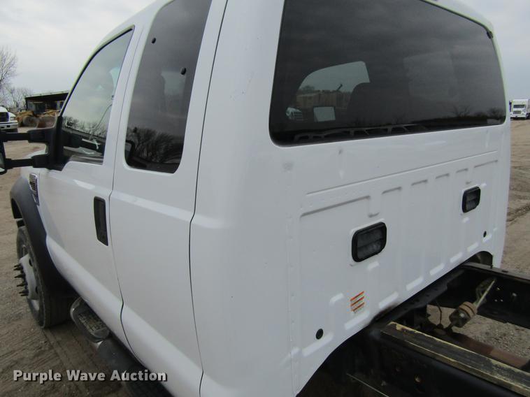 image for item DF3751 2009 Ford F550 SuperCab truck cab and chassis