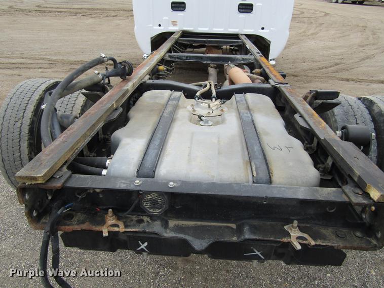 image for item DF3751 2009 Ford F550 SuperCab truck cab and chassis