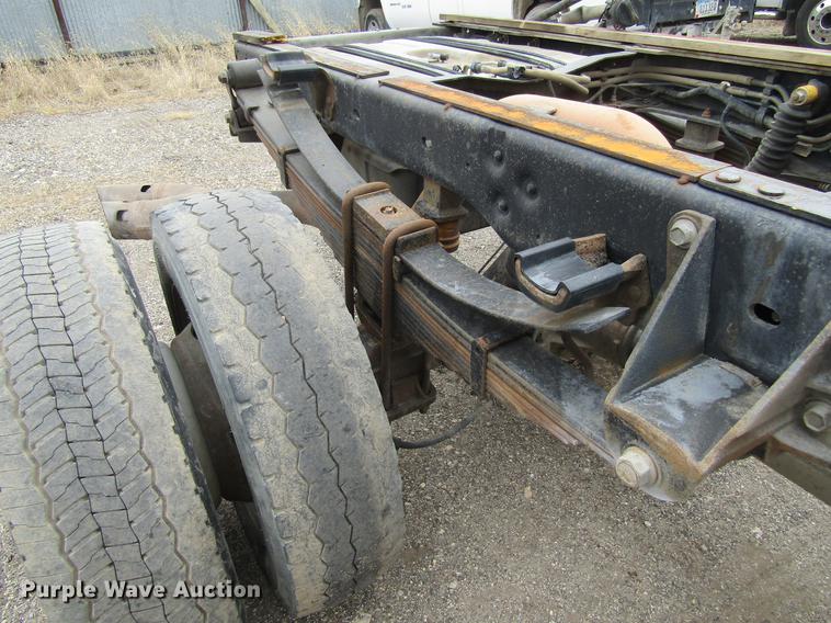 image for item DF3751 2009 Ford F550 SuperCab truck cab and chassis