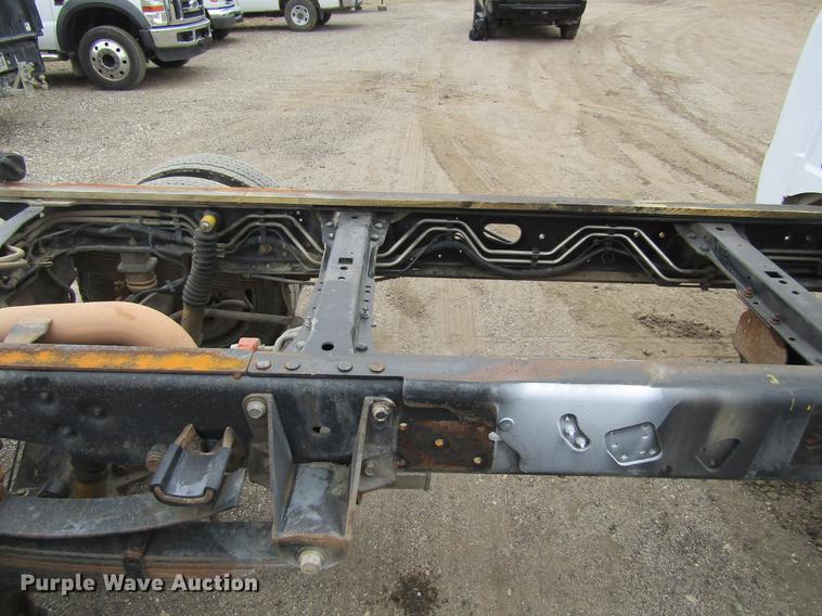 image for item DF3751 2009 Ford F550 SuperCab truck cab and chassis