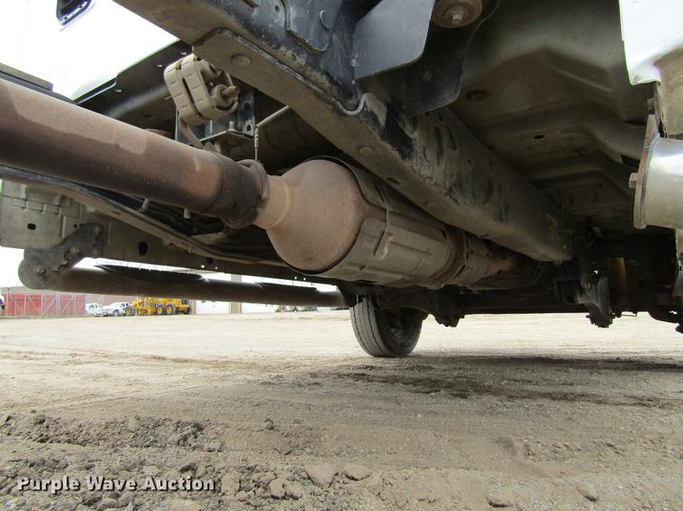 image for item DF3751 2009 Ford F550 SuperCab truck cab and chassis