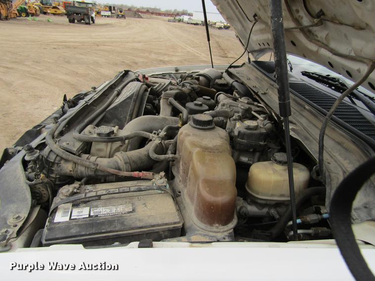 image for item DF3751 2009 Ford F550 SuperCab truck cab and chassis