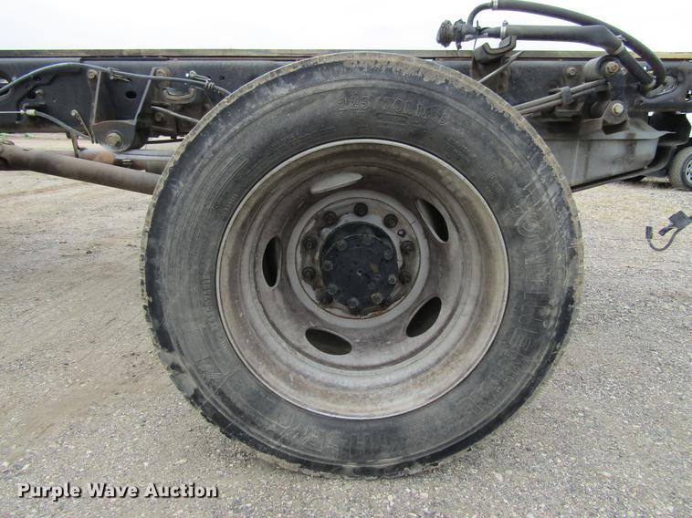 image for item DF3751 2009 Ford F550 SuperCab truck cab and chassis