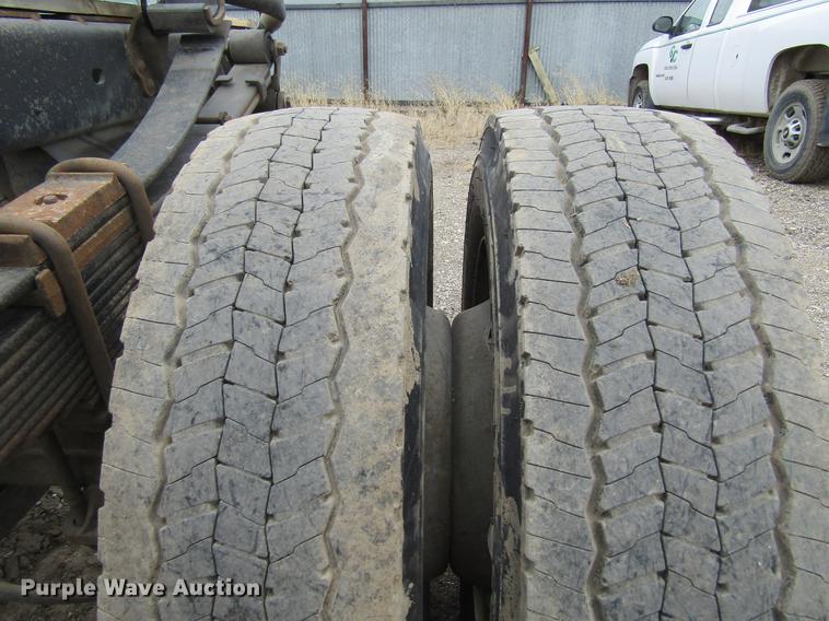 image for item DF3751 2009 Ford F550 SuperCab truck cab and chassis