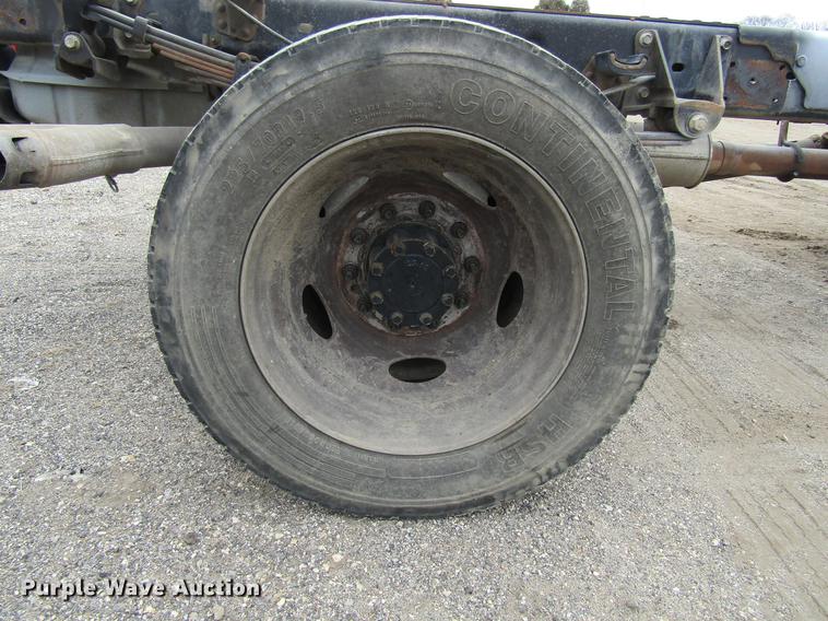 image for item DF3751 2009 Ford F550 SuperCab truck cab and chassis