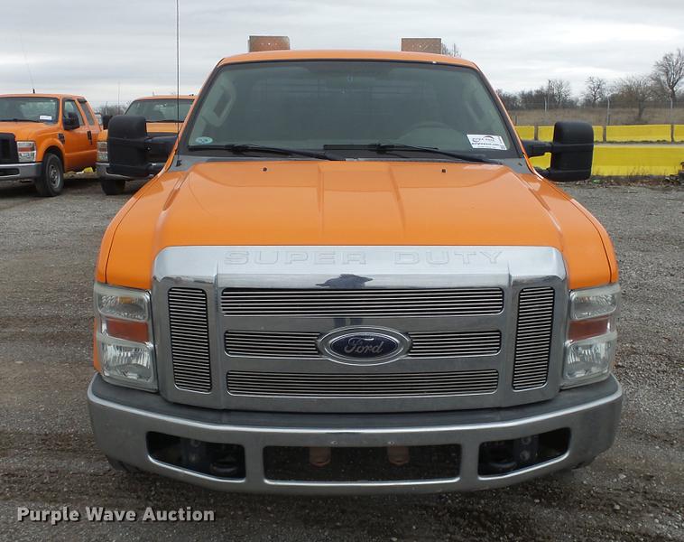 image for item DF4254 2010 Ford F250 Super Duty SuperCab pickup truck