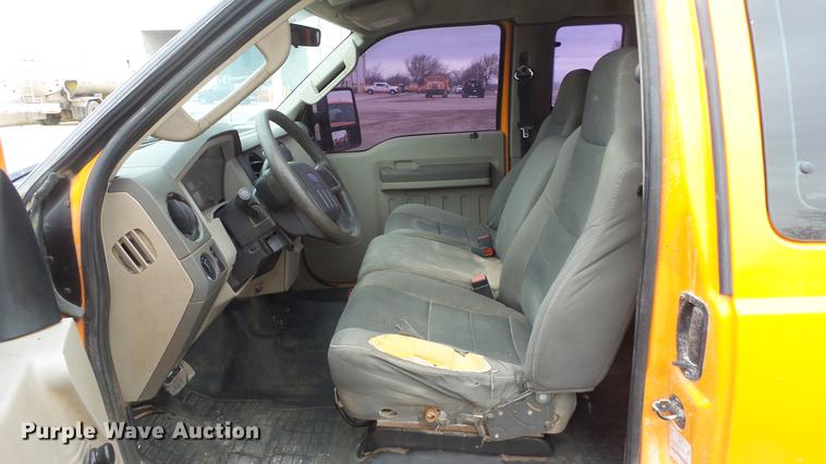 image for item DF4254 2010 Ford F250 Super Duty SuperCab pickup truck