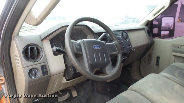 image for item DF4254 2010 Ford F250 Super Duty SuperCab pickup truck