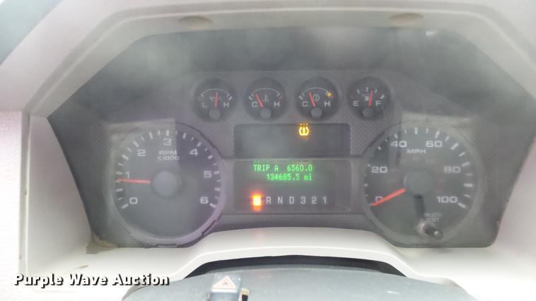 image for item DF4254 2010 Ford F250 Super Duty SuperCab pickup truck