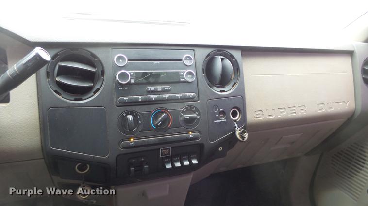 image for item DF4254 2010 Ford F250 Super Duty SuperCab pickup truck