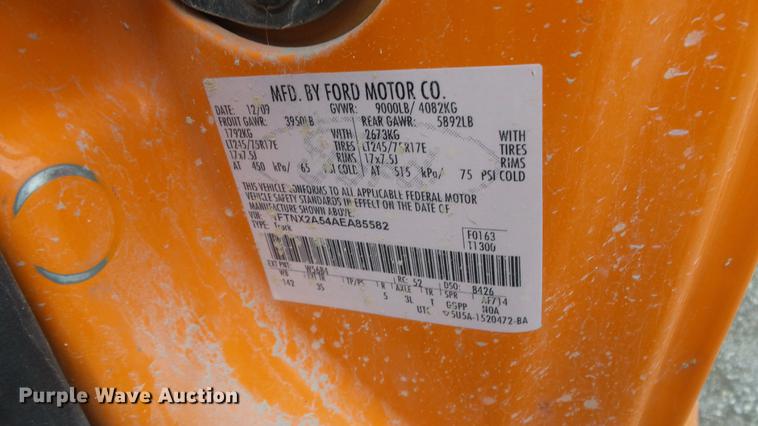 image for item DF4254 2010 Ford F250 Super Duty SuperCab pickup truck