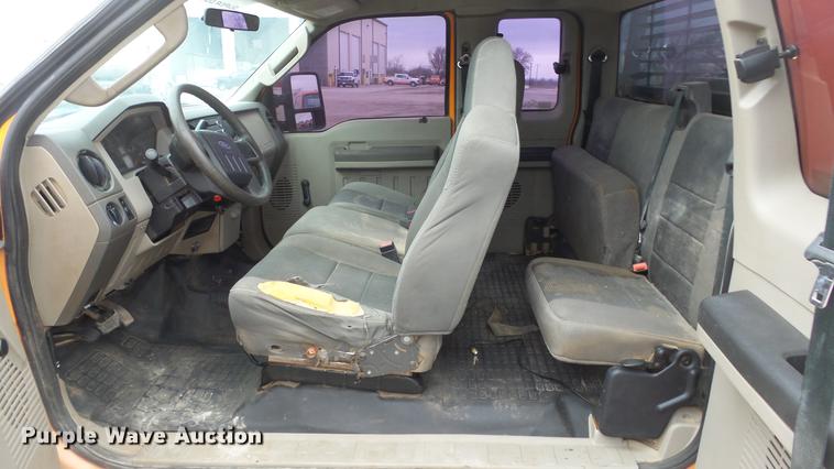 image for item DF4254 2010 Ford F250 Super Duty SuperCab pickup truck