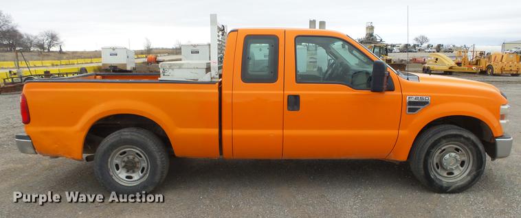 image for item DF4255 2010 Ford F250 Super Duty SuperCab pickup truck