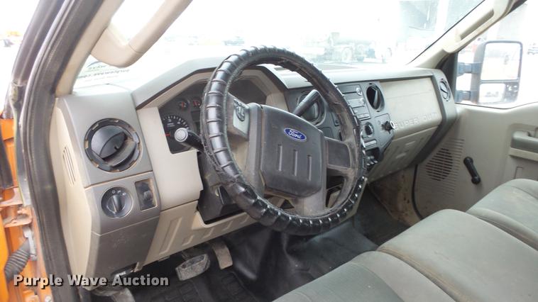 image for item DF4255 2010 Ford F250 Super Duty SuperCab pickup truck