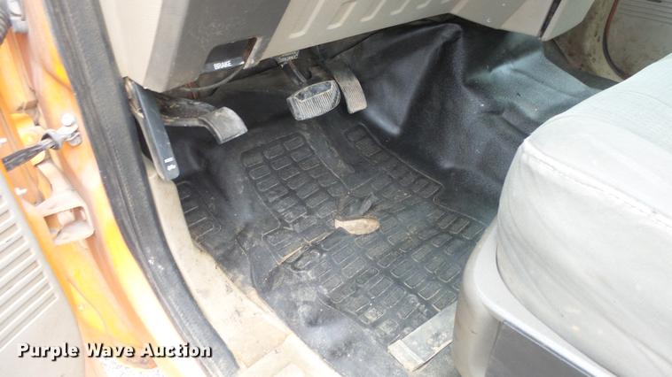 image for item DF4255 2010 Ford F250 Super Duty SuperCab pickup truck