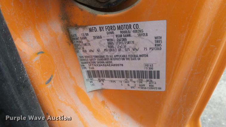 image for item DF4255 2010 Ford F250 Super Duty SuperCab pickup truck