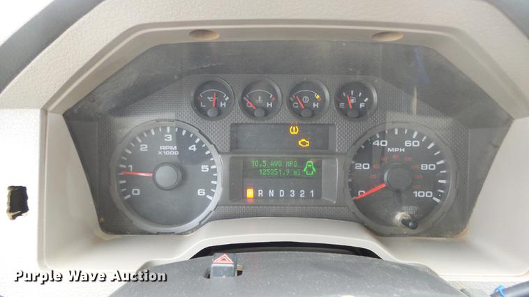 image for item DF4256 2010 Ford F250 Super Duty SuperCab pickup truck