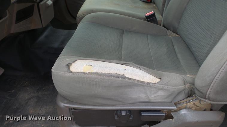 image for item DF4256 2010 Ford F250 Super Duty SuperCab pickup truck