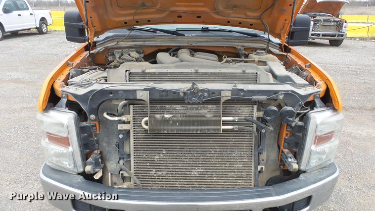 image for item DF4256 2010 Ford F250 Super Duty SuperCab pickup truck