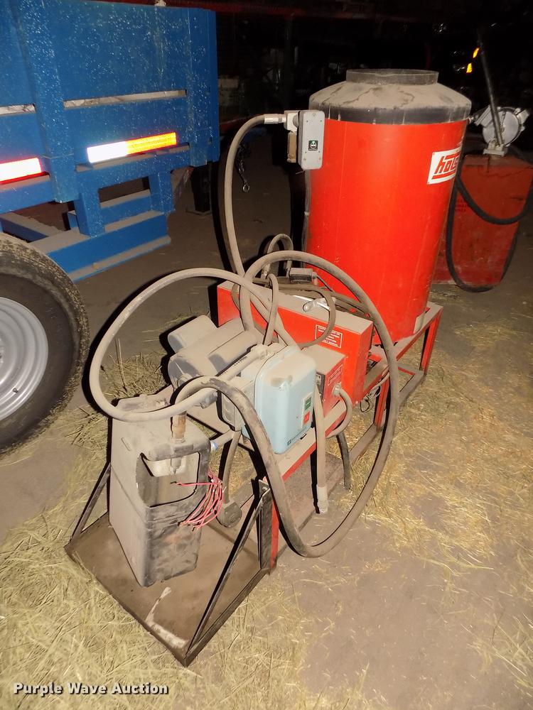 image for item DO9026 Hotsy 811 hot water pressure washer