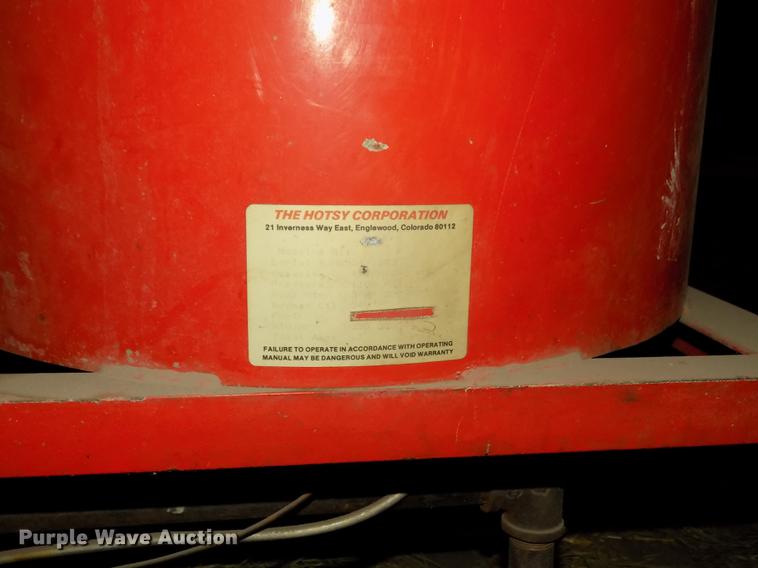 image for item DO9026 Hotsy 811 hot water pressure washer