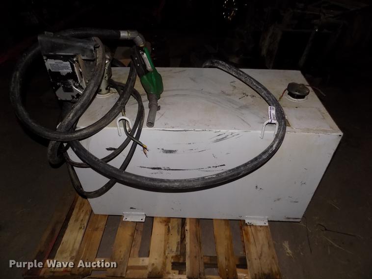 image for item DO9027 (2) fuel tanks