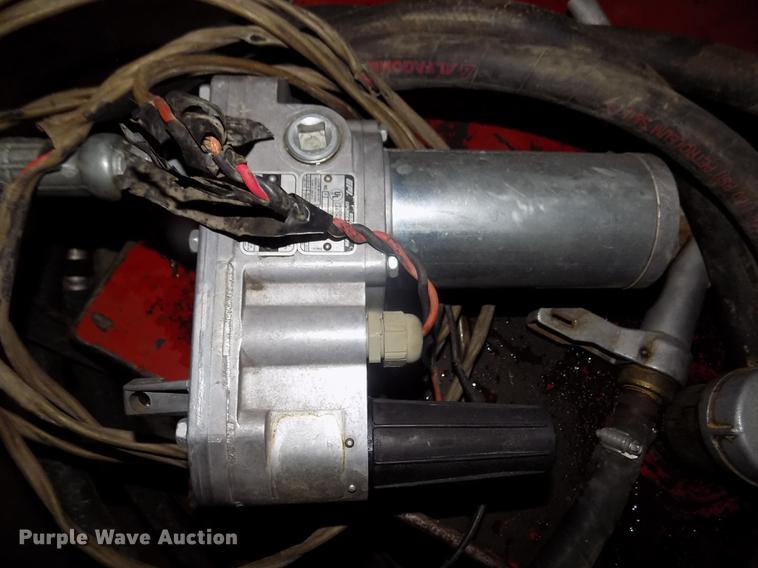 image for item DO9027 (2) fuel tanks