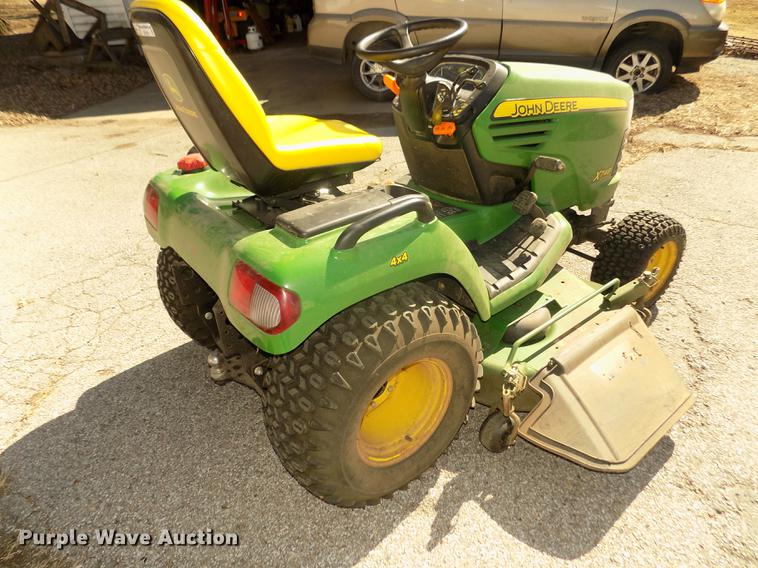 image for item DO9031 2013 John Deere X748 Ultimate lawn mower