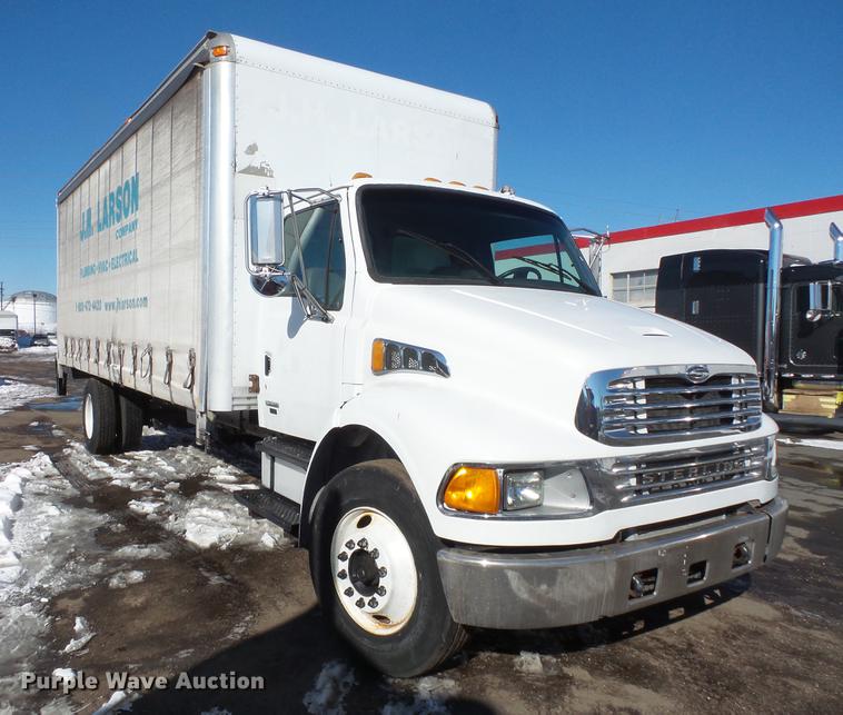 image for item DV9590 2005 Sterling Acterra box truck