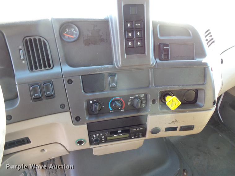 image for item DV9590 2005 Sterling Acterra box truck