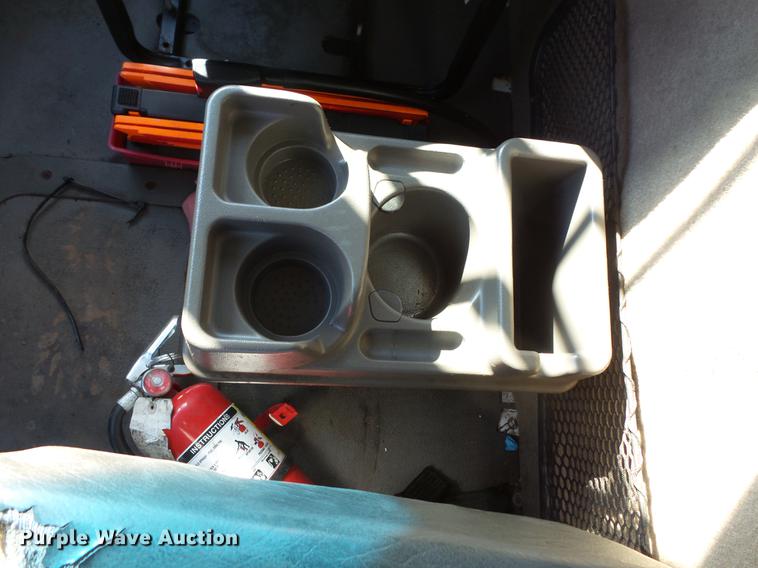 image for item DV9590 2005 Sterling Acterra box truck