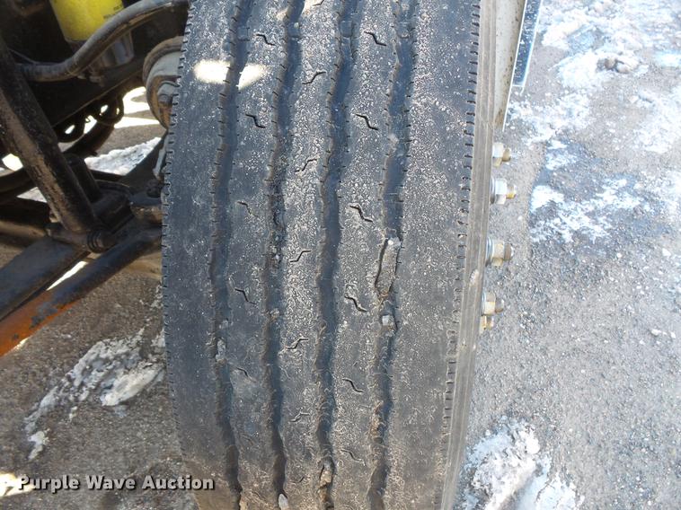 image for item DV9590 2005 Sterling Acterra box truck