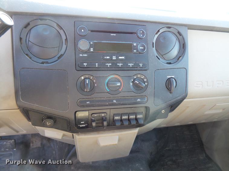 image for item DV9591 2008 Ford F550 Crew Cab flatbed truck