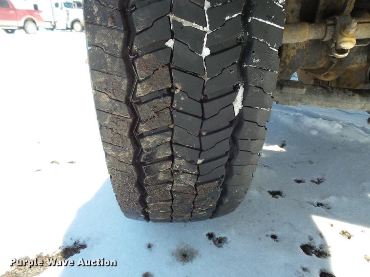 image for item DV9591 2008 Ford F550 Crew Cab flatbed truck