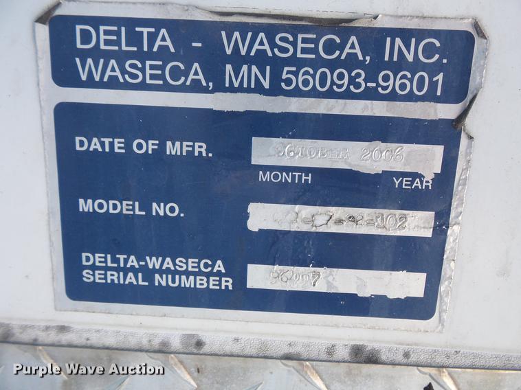 image for item DV9592 2006 Delta-Waseca box bed