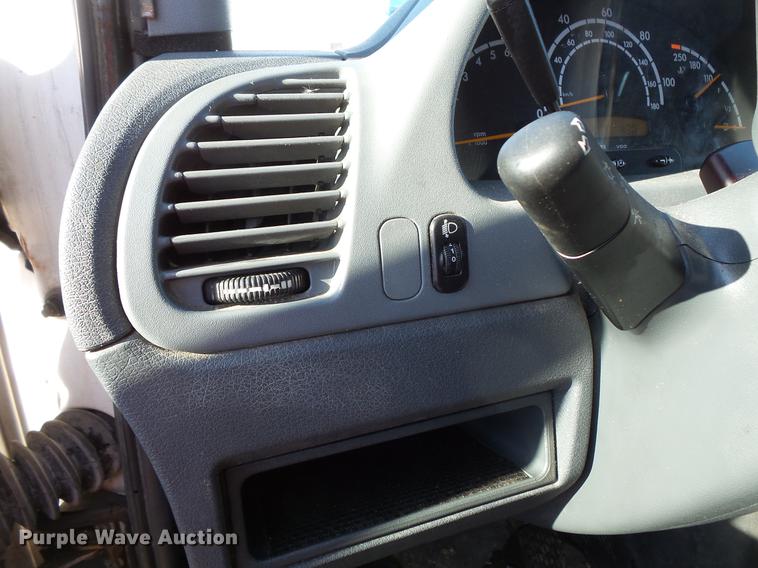 image for item DV9600 2006 Freightliner Sprinter delivery truck