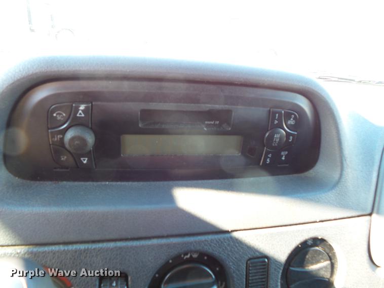 image for item DV9600 2006 Freightliner Sprinter delivery truck