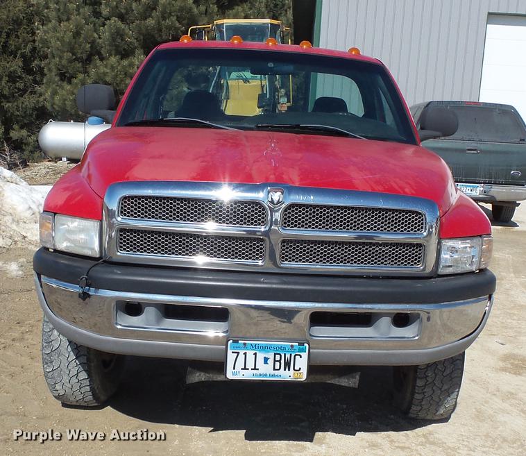image for item DV9618 2001 Dodge Ram 2500 pickup truck