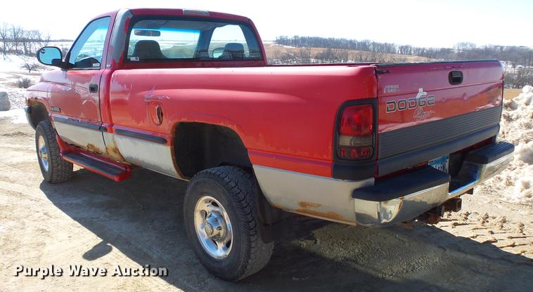 image for item DV9618 2001 Dodge Ram 2500 pickup truck