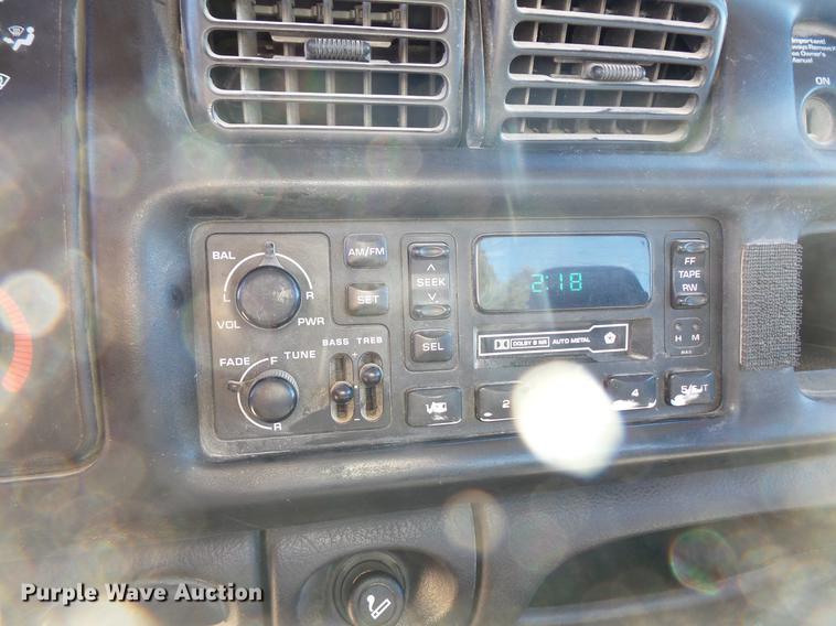 image for item DV9618 2001 Dodge Ram 2500 pickup truck