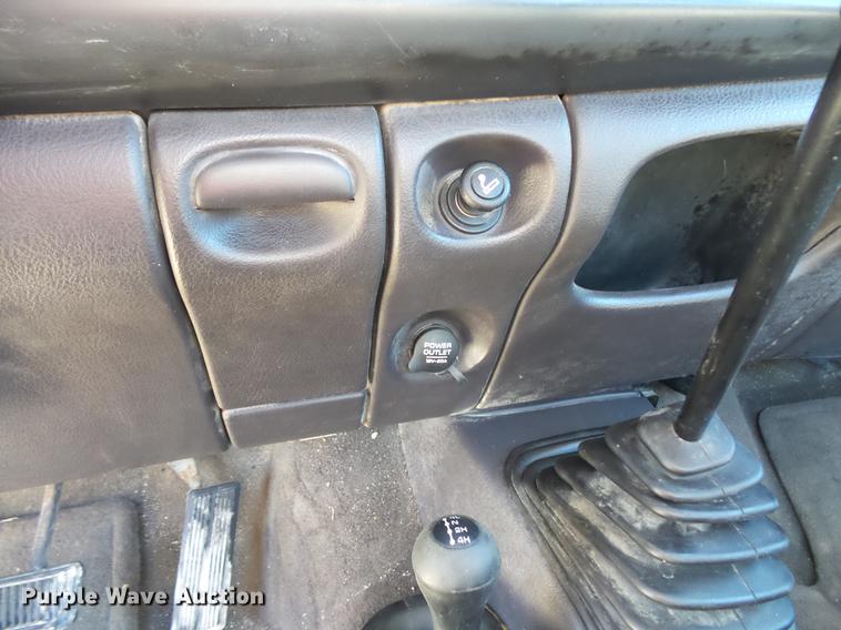image for item DV9618 2001 Dodge Ram 2500 pickup truck