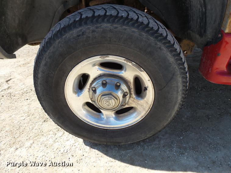 image for item DV9618 2001 Dodge Ram 2500 pickup truck