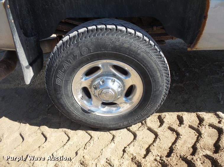 image for item DV9618 2001 Dodge Ram 2500 pickup truck