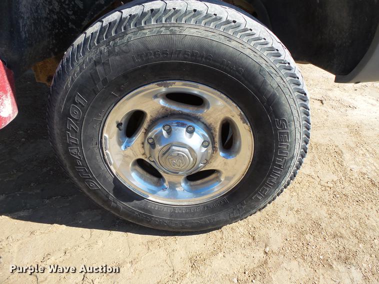 image for item DV9618 2001 Dodge Ram 2500 pickup truck