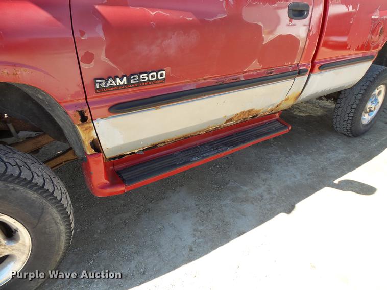 image for item DV9618 2001 Dodge Ram 2500 pickup truck