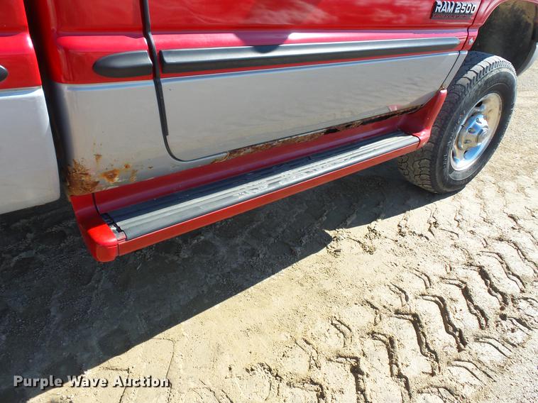 image for item DV9618 2001 Dodge Ram 2500 pickup truck