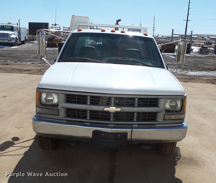 image for item DV9657 1995 Chevrolet 3500 utility bed pickup truck